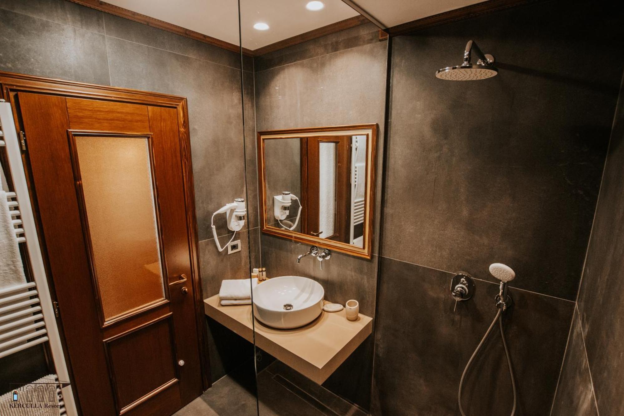 Kerculla Resort Gjirokaster Luaran gambar